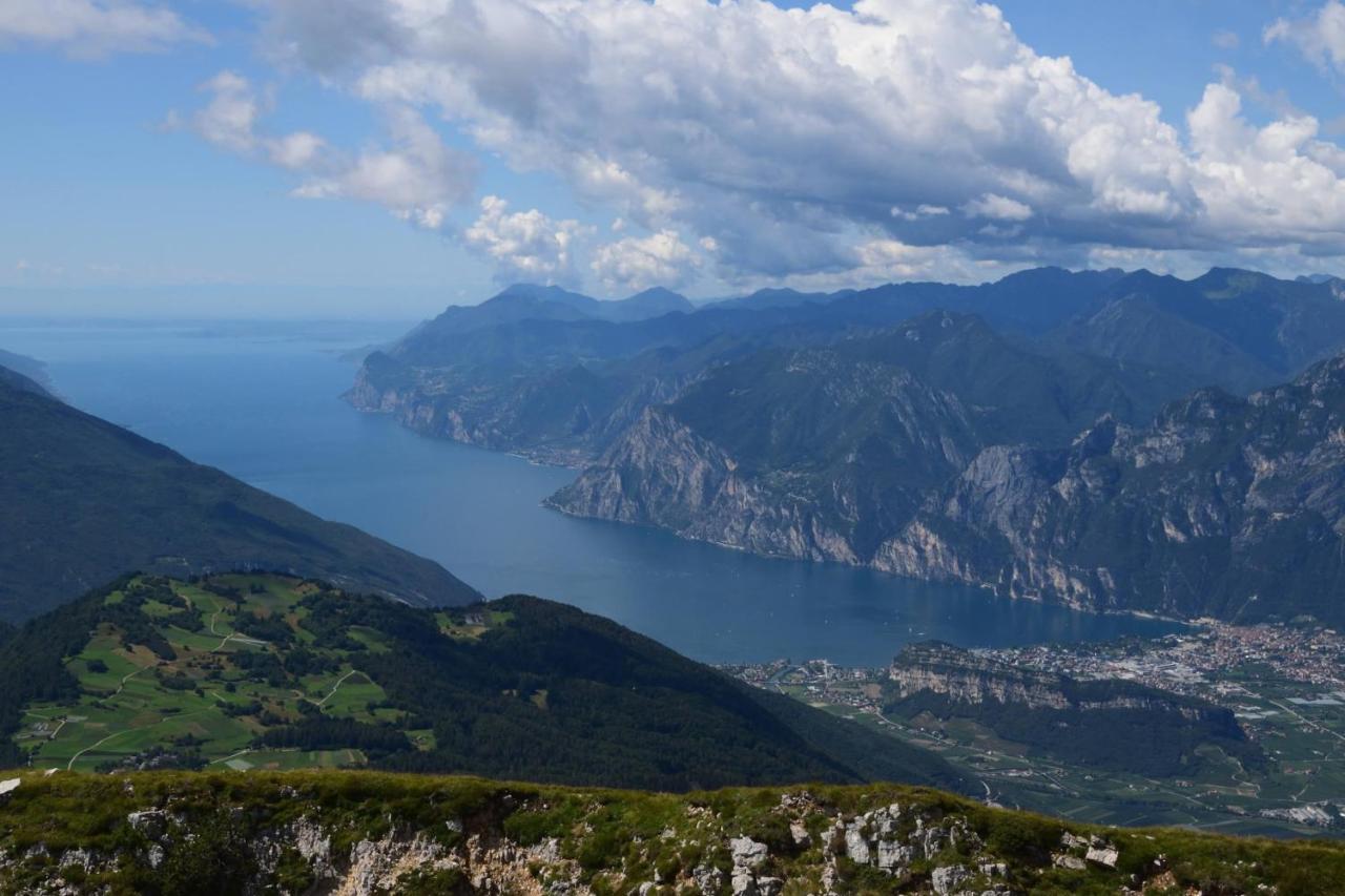 Appartamento Giada Arco Bagian luar foto